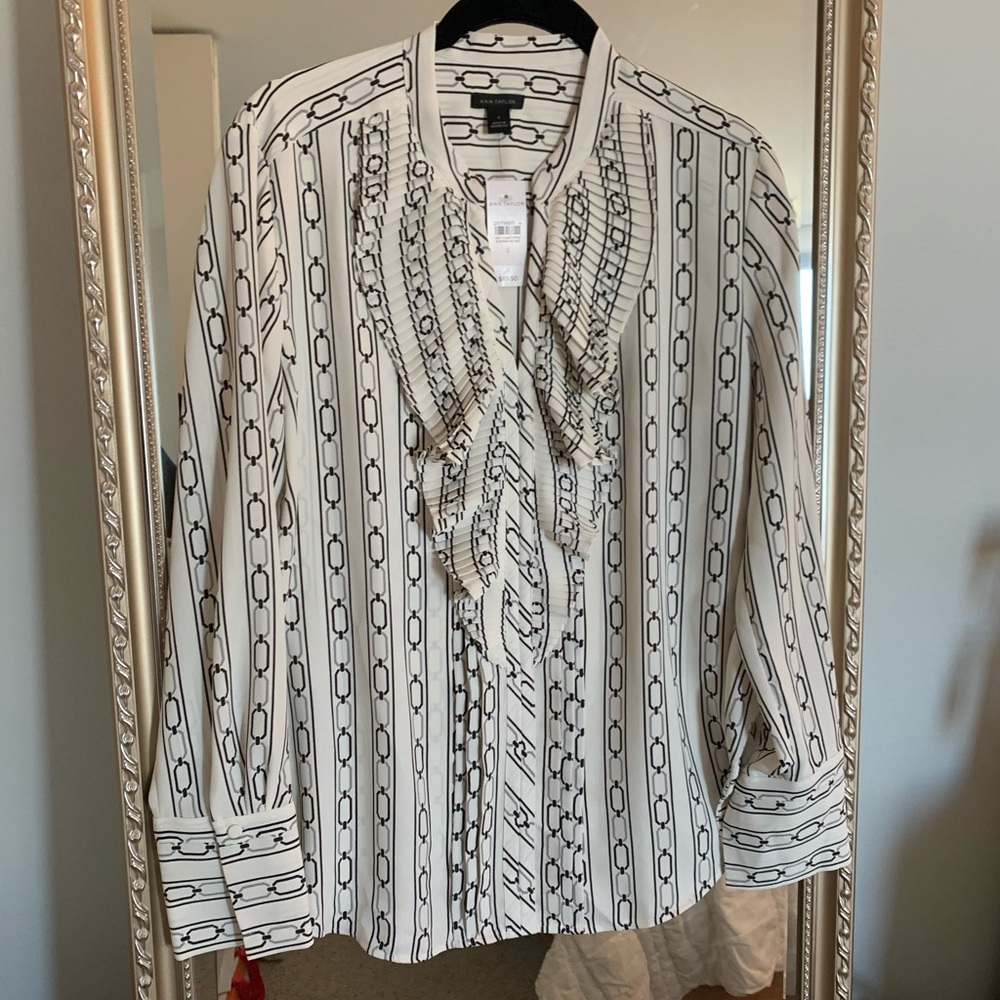 NWT Ann Taylor Loft White & Black Blouse w/ Ruffle